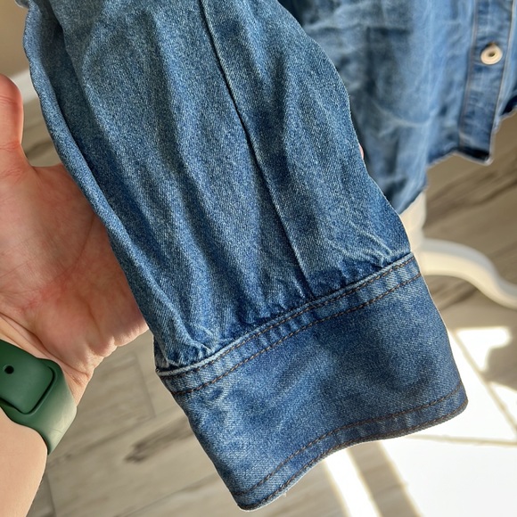 • Niki Jon denim lightweight button down, L • - Picture 4 of 13